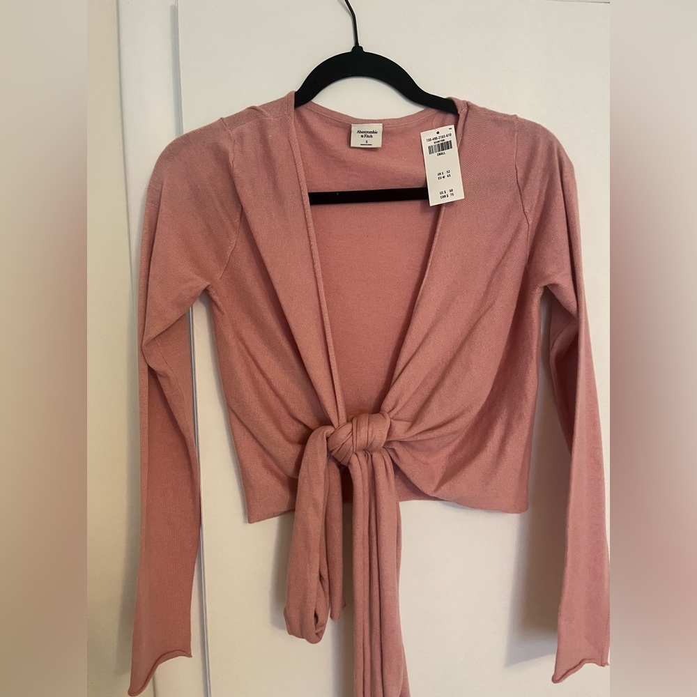 Abercrombie & Fitch Sweater - Size Small - New with Tags